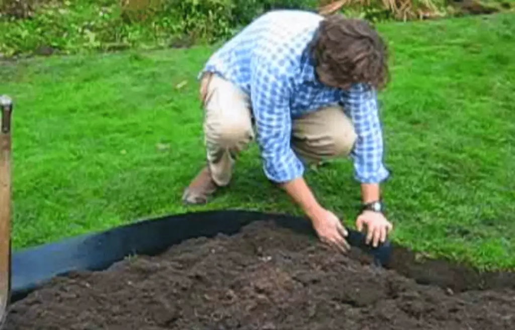 Everything You Need To Know About Preparing A Garden Bed For